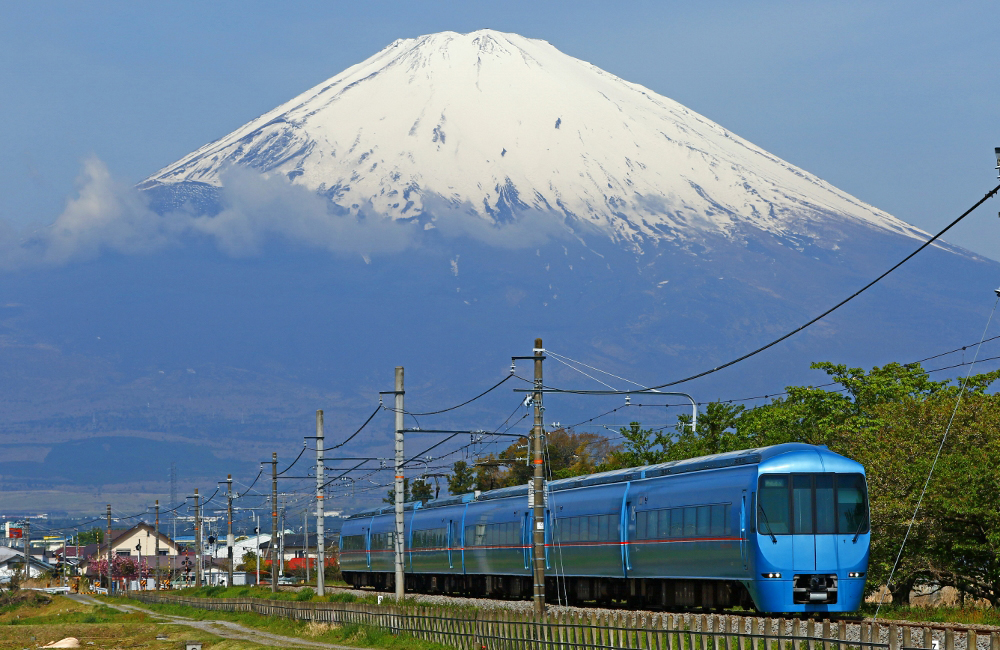 ロマンスカー